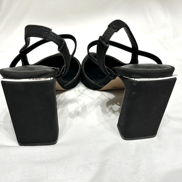 Size 8 black strappy heels - Picture 3 of 4